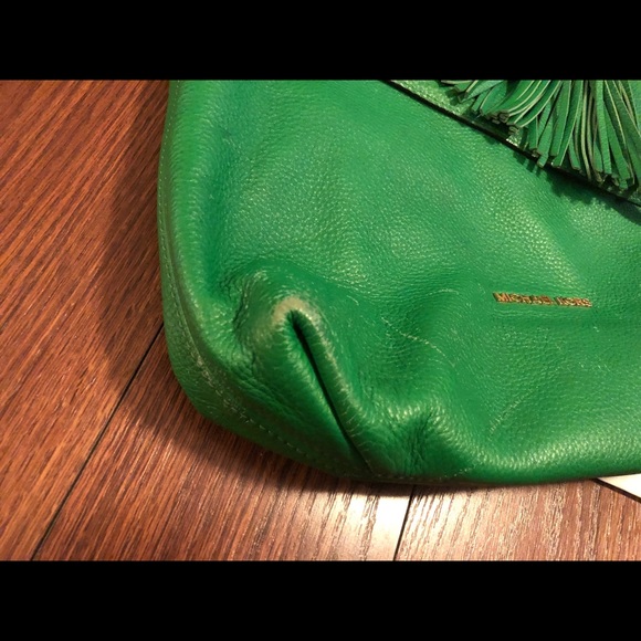Michael Kors Weston Large Crossover Bag - Picture 4 of 6